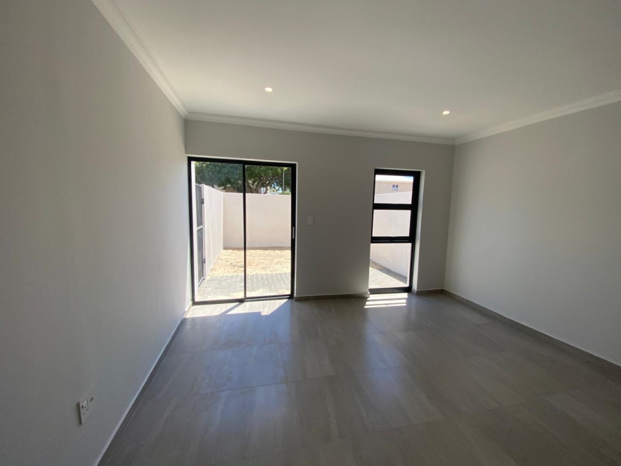2 Bedroom Property for Sale in Table View Western Cape